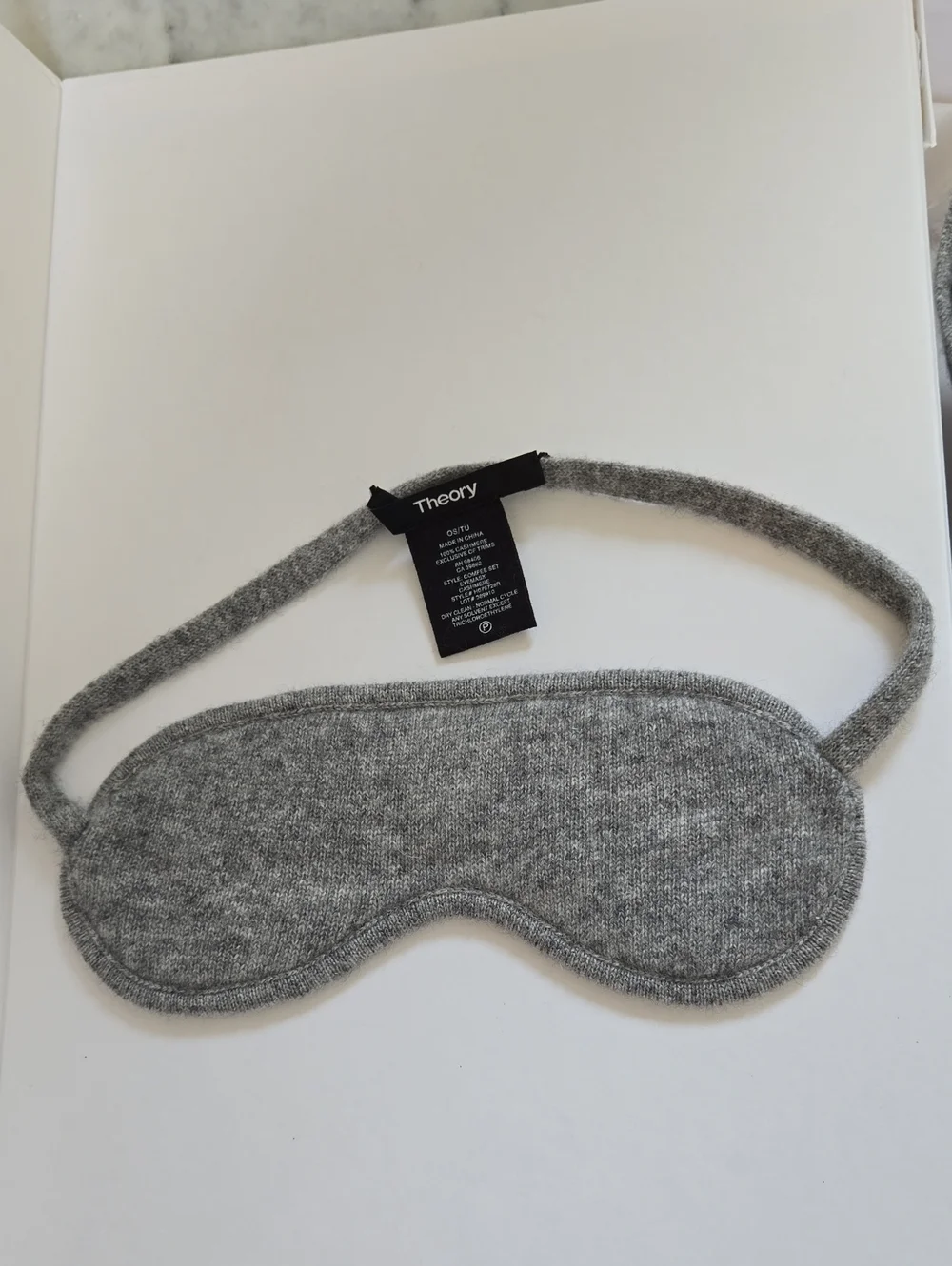 NWOT Theory Luxury Cashmere Gray Travel Pillow and Eye Mask
